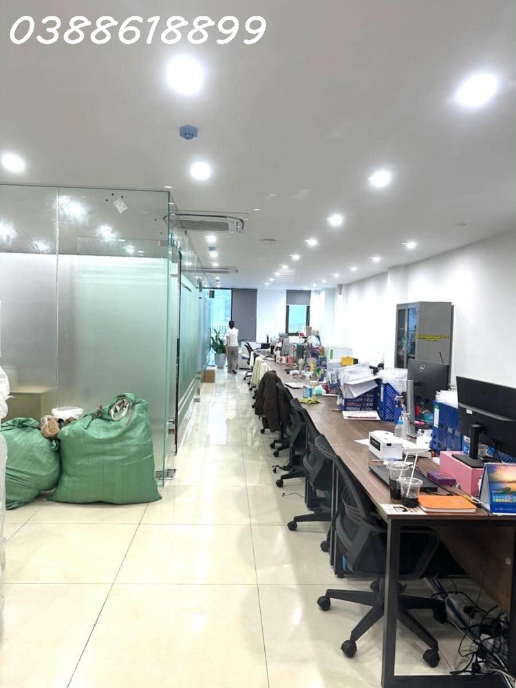 Bán Tòa Vp Láng Hạ - Đống Đa - Building 10 Tầng - Dt 180 Tr/th - 136M² - Mt 8M - 95 Tỷ