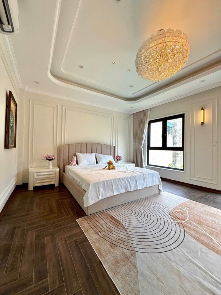 Nhà Đẹp Thạch Bàn – Cổ Linh 62M² X 6 Tầng Gara Ô Tô Thang Máy 15 Tỷ