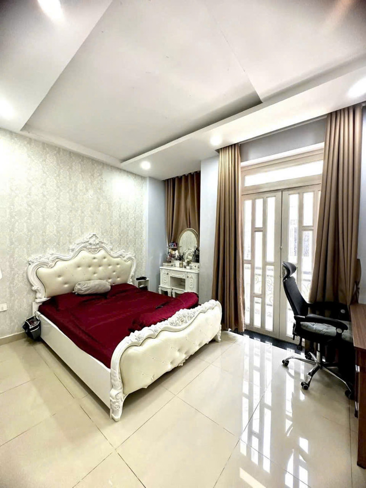 Cho Thuê Phòng Full Nội Thất – Đối Diện Vạn Phúc City – Dọn Vào Ở Ngay