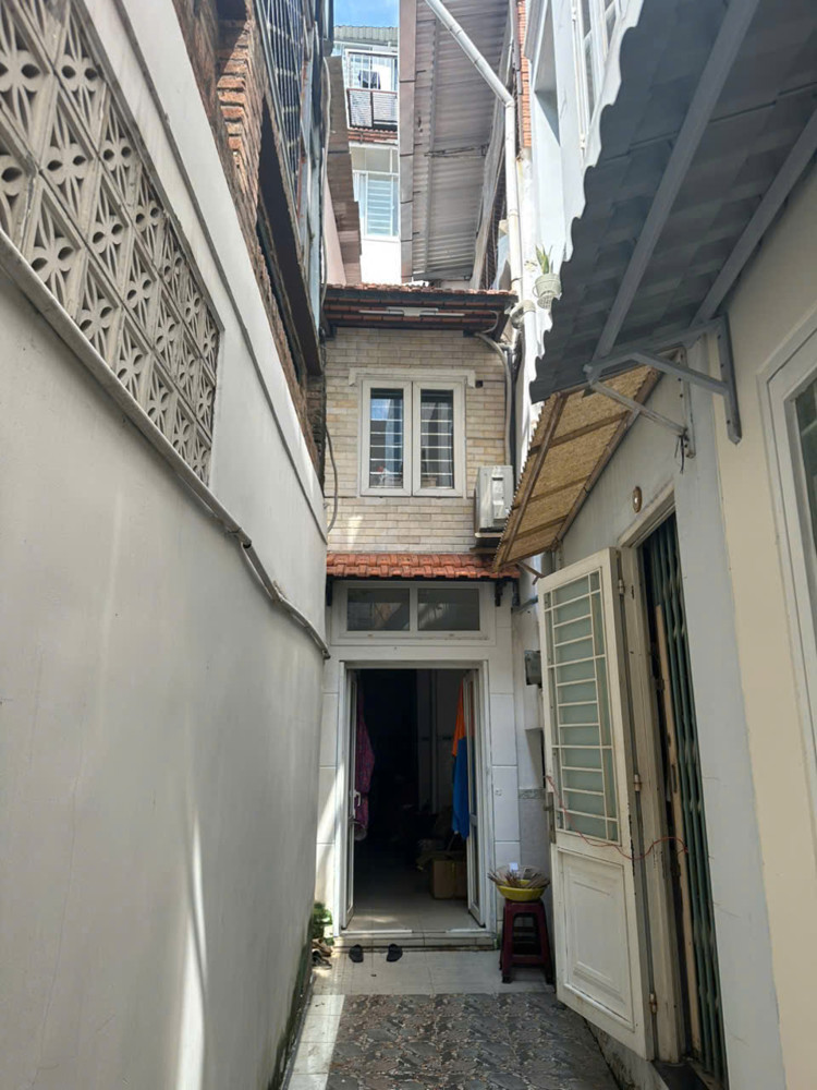 Cho Nữ Thuê Phòng Riêng Full Nội Thất , Trung Tâm Quận 1, Nguyễn Cư Trinh