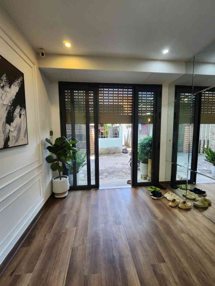Về Quê Bán Nhà Thạch Bàn 11.6 Tỷ 50M Ngõ Thông Sổ Đỏ Long Biên