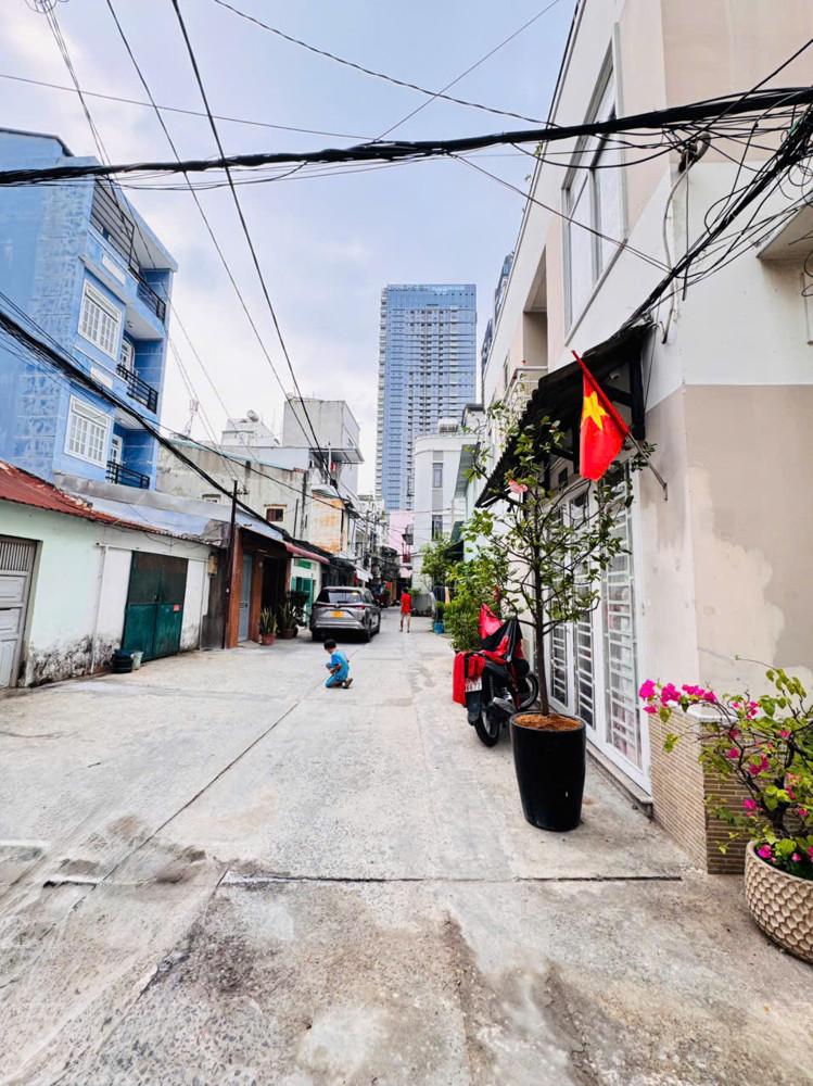 Quận 1: Ngang Lớn 13M*12m- Bán Nhà 2 Tầng Mặt Tiền Hxh Nguyễn Trãi, P.cầu Ông Lãnh- Khu Vip Nhà Cao