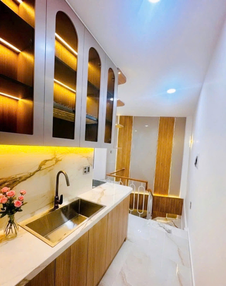 Bán Nhà Mặt Tiền Hòa Hưng, Quận 10, Dt 2.3 X 11M, Giá 5.9 Tỷ