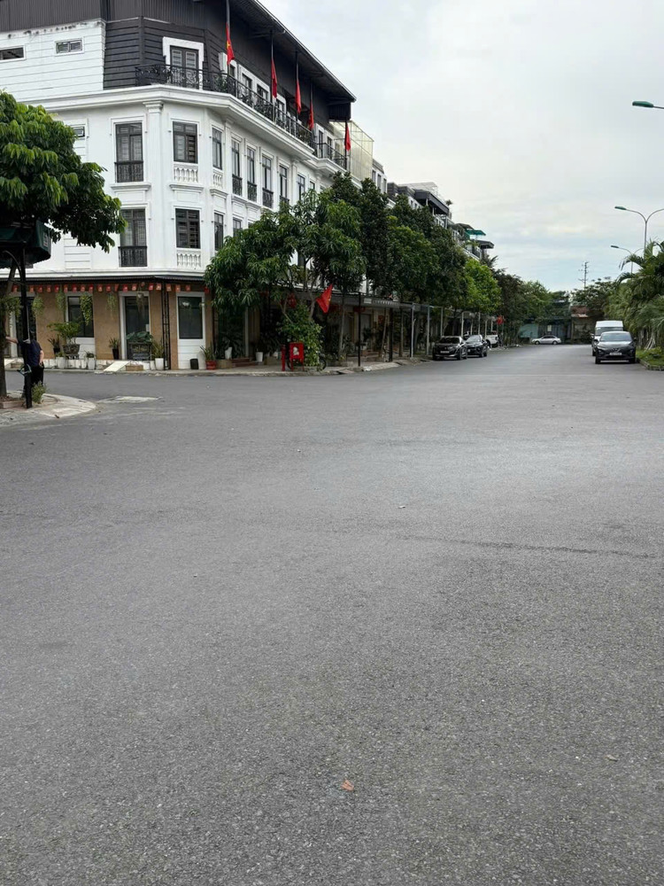 **Bán Nhà Mặt Đường Hoàng Huy An Đồng Hải Phòng**, **Nhà Kinh Doanh**, **Nhà Giá Tốt