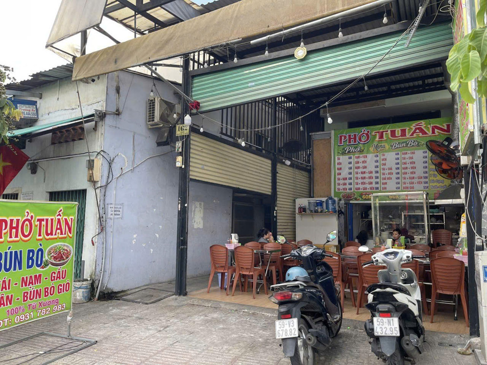 Tân Phú ! Chốt Nhanh ! Sang Rẻ Quán Phở Chỉ 49Tr , Sân Rộng 8M ( 10 Bàn ) , Lề Đường 4M, Tel :