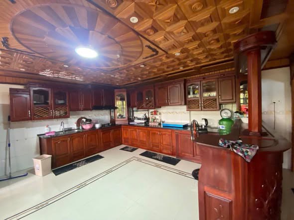 Chuyển Nhượng Nhà 3 Tầng Góc 2Mt Đường Trần Thánh Tông. Lh 0905233234