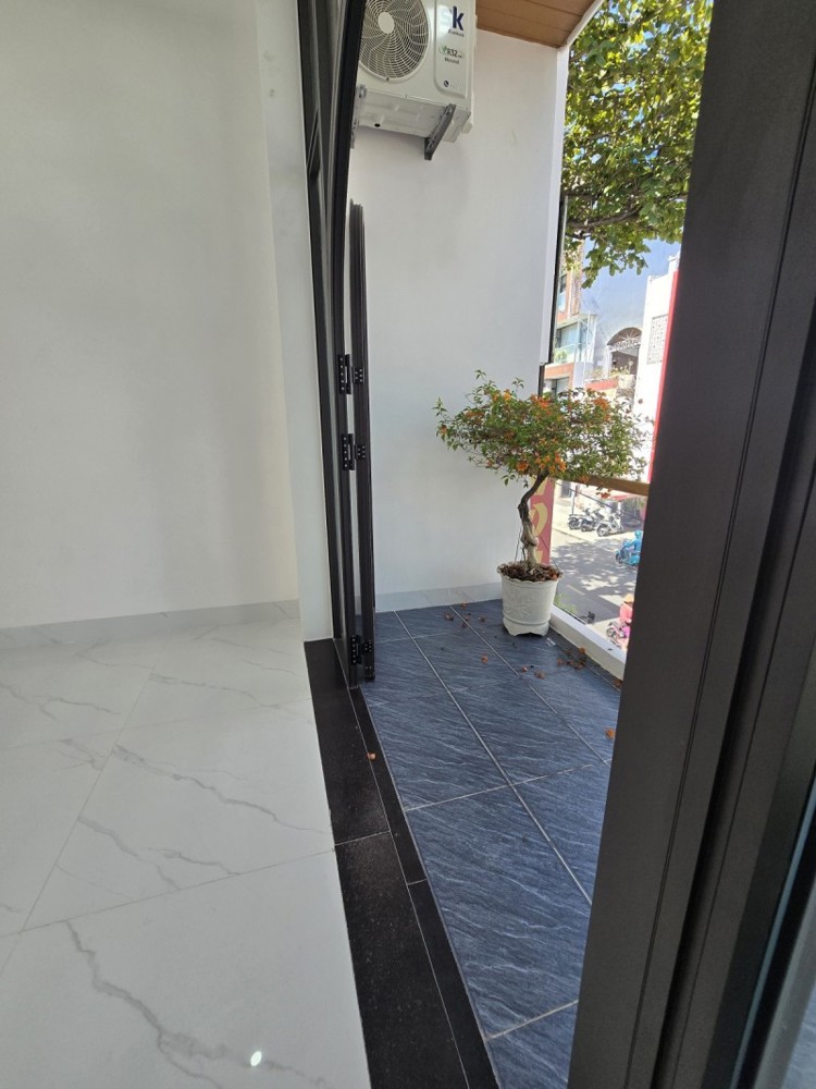 ► Nhà Mt Hoàng Diệu 2 Chiều, 77M2, 2 Mặt Thoáng, 3 Tầng, 7Pn, Giảm Sâu Bán Nhanh