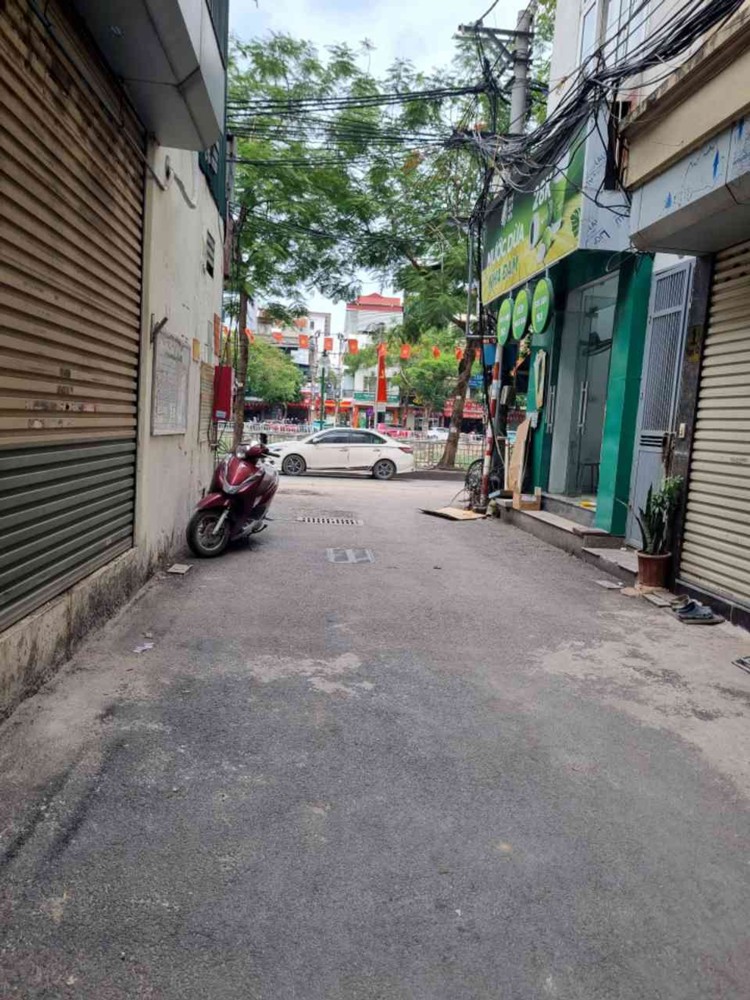 Bán Nhà Sài Đồng 10 Tỷ 60M Ô Tô Qua Nhà,Long Biên