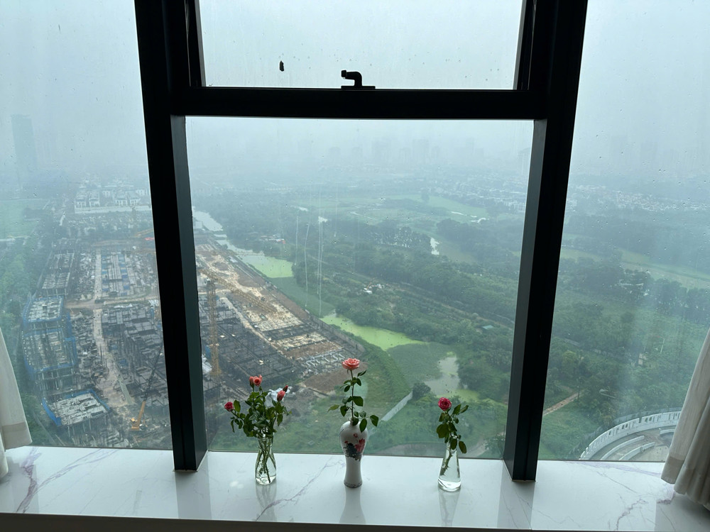 Bán Căn Hộ 2Pn Sunshine City 85.6M² Tầng Cao View Công Viên 66Ha Ciputra Sổ Đỏ