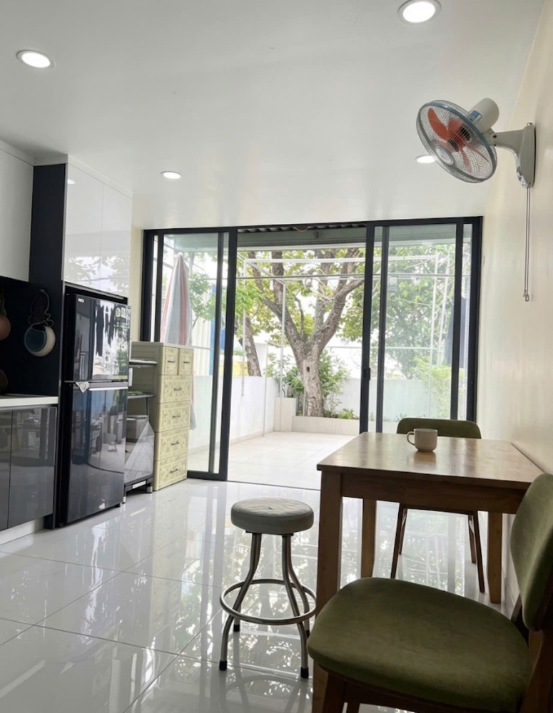 Mặt Tiền Ngô Quyền - Nhà 6 Tầng - Gần 50M² - Sát Chợ Nguyễn Tri Phương