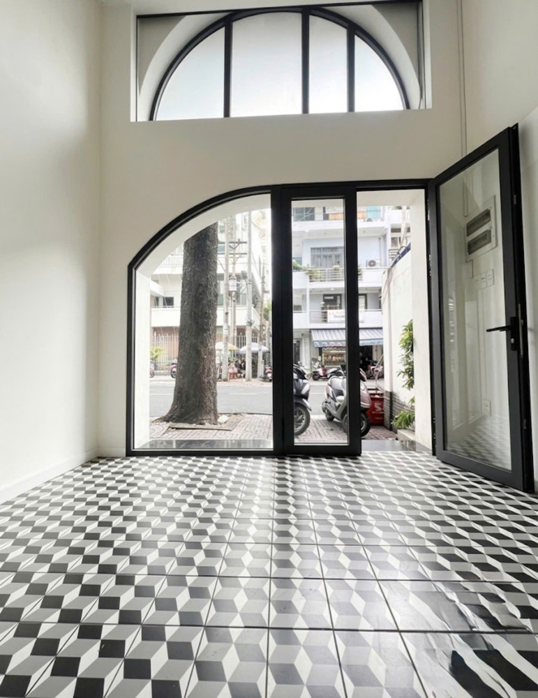 Mặt Tiền Ngô Quyền - Nhà 6 Tầng - Gần 50M² - Sát Chợ Nguyễn Tri Phương