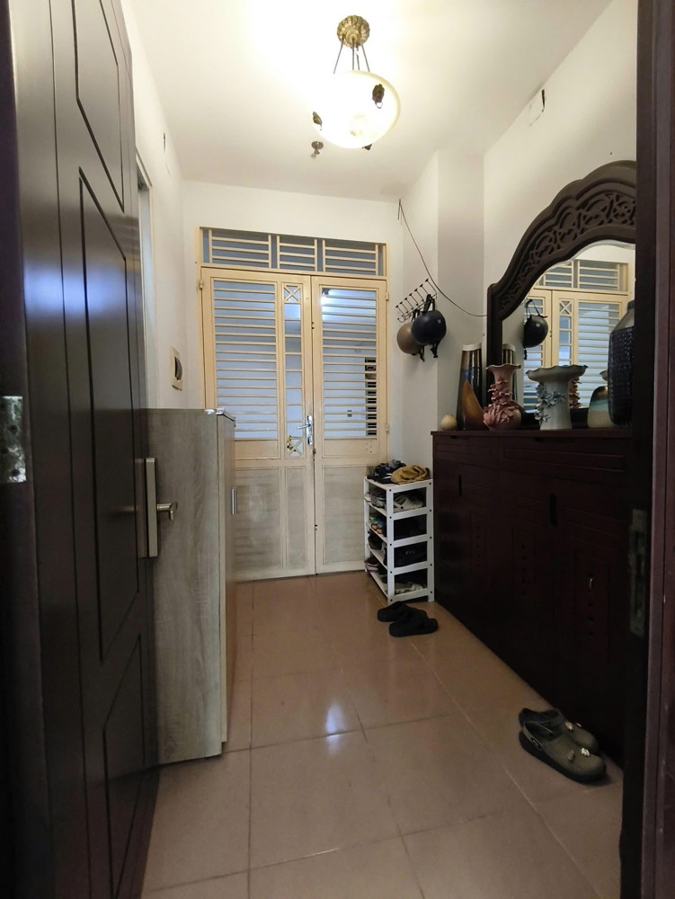 Chính Chủ Bán Căn Hộ Cc 100M2 Sổ Sẵn Full Nội Thất Tại Kdc Trung Sơn