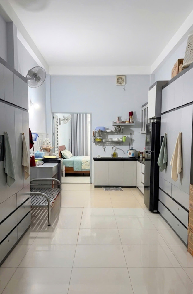 Sát Trục Hồng Lạc - Đồng Đen - Mặt Tiền Đường Nhựa 12M - Diện Tích Gần 70M²