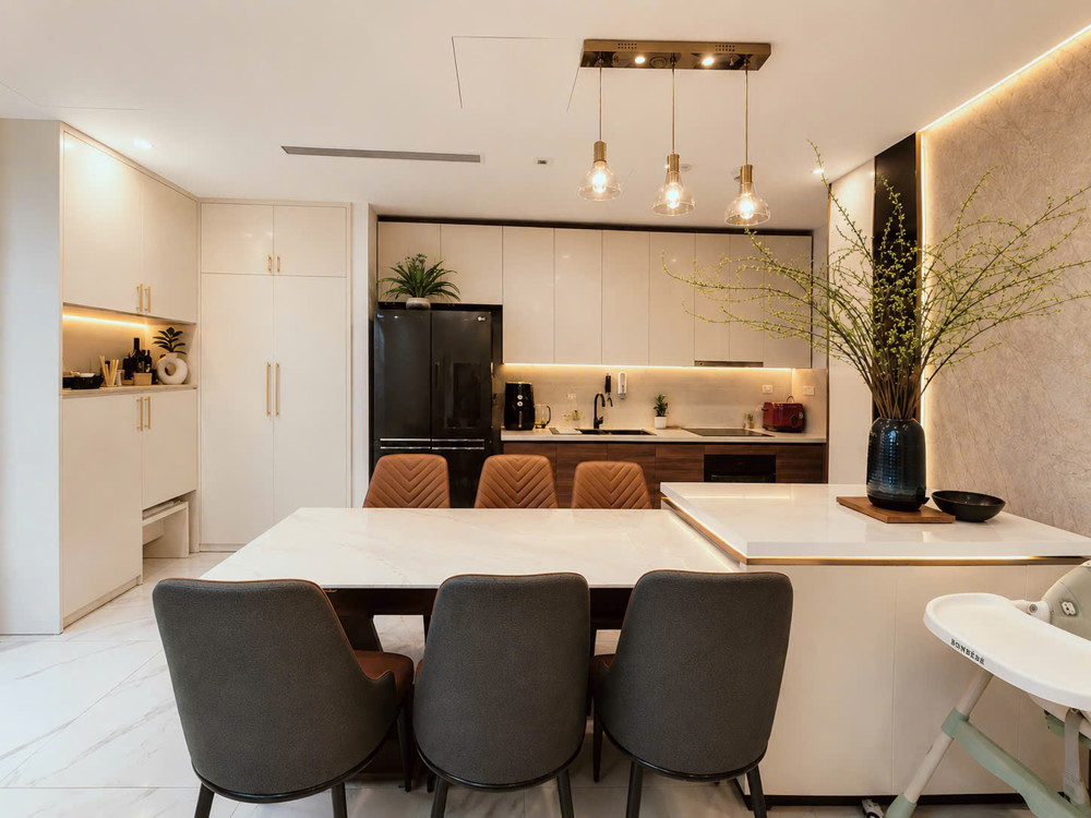 Bán Căn Góc 3Pn Sunshine City S4 Ciputra 103.2M² Tầng Cao Full Nội Thất View Công Viên Sổ Đỏ