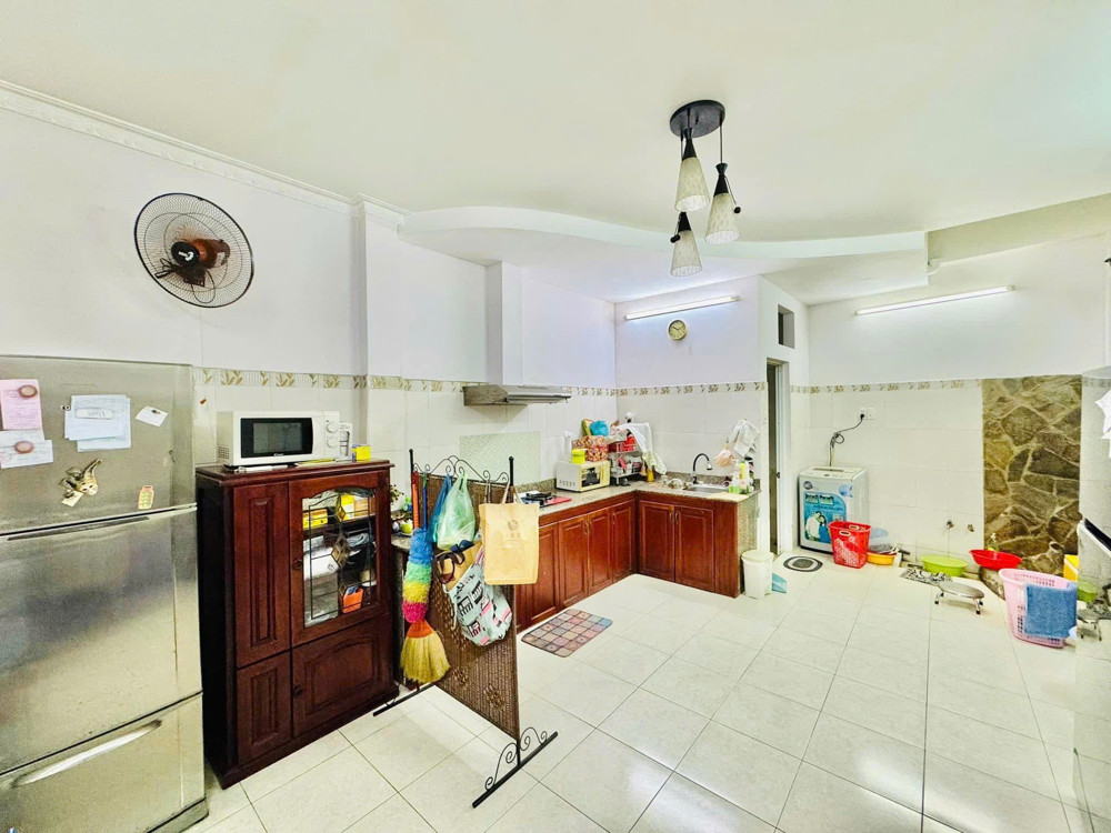 Bán Nhà Mặt Tiền Nguyễn Văn Đậu - Gần Phan Văn Trị, 4,2X20m, 3 Tầng - 4 Pn, Chỉ 18,9 Tỷ