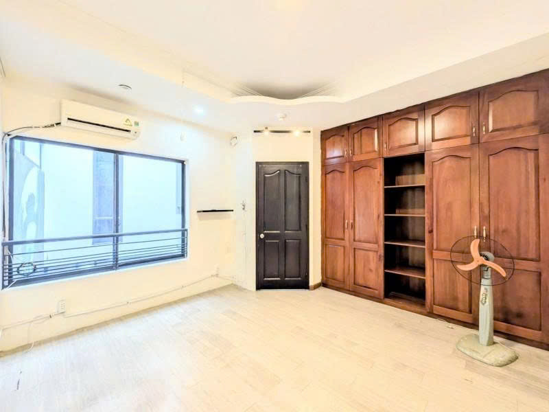 Bán Nhà Biệt Thự Hẻm 8M Trần Cao Vân - Gần Nguyễn Văn Trỗi, 9,6X17m, 4 Tầng, Chỉ 28,9 Tỷ