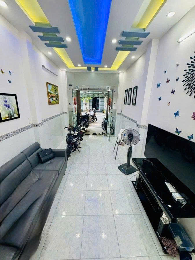 Bán Nhà Mặt Tiền Lê Cao Lãng Tân Phú 3 X 19M 4 Tầng Hoàn Công Chỉ 9.28 Tỷ