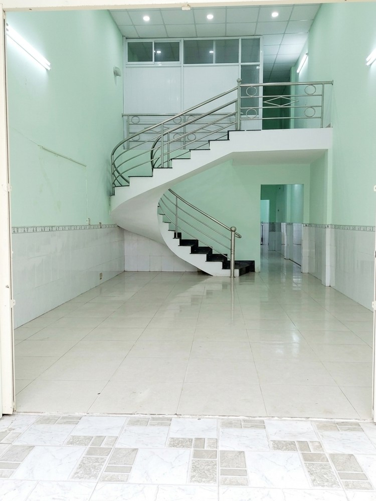 [D2649*] Nhà Mặt Tiền Kinh Doanh Sát 2 Trường Đại Học Q12 – Giá Sụp Hầm 6.X Tỷ