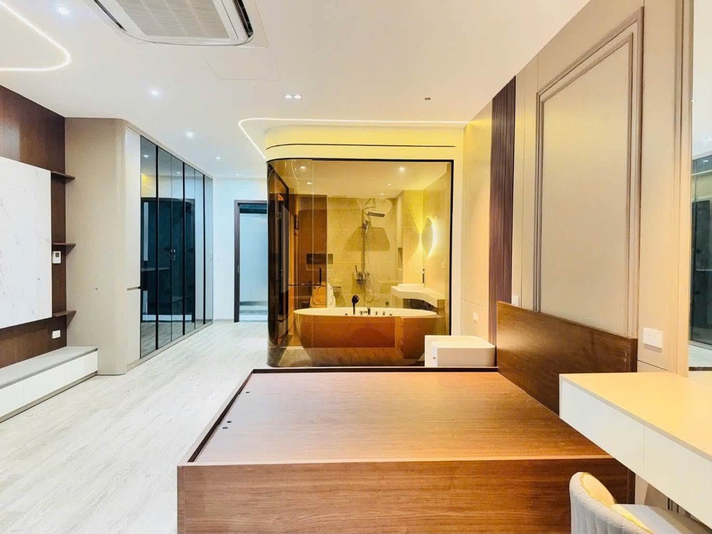Bán Nhà Trung Tâm Thạch Bàn – Cổ Linh 92M² × 6 Tầng Gara Ô Tô Thang Máy