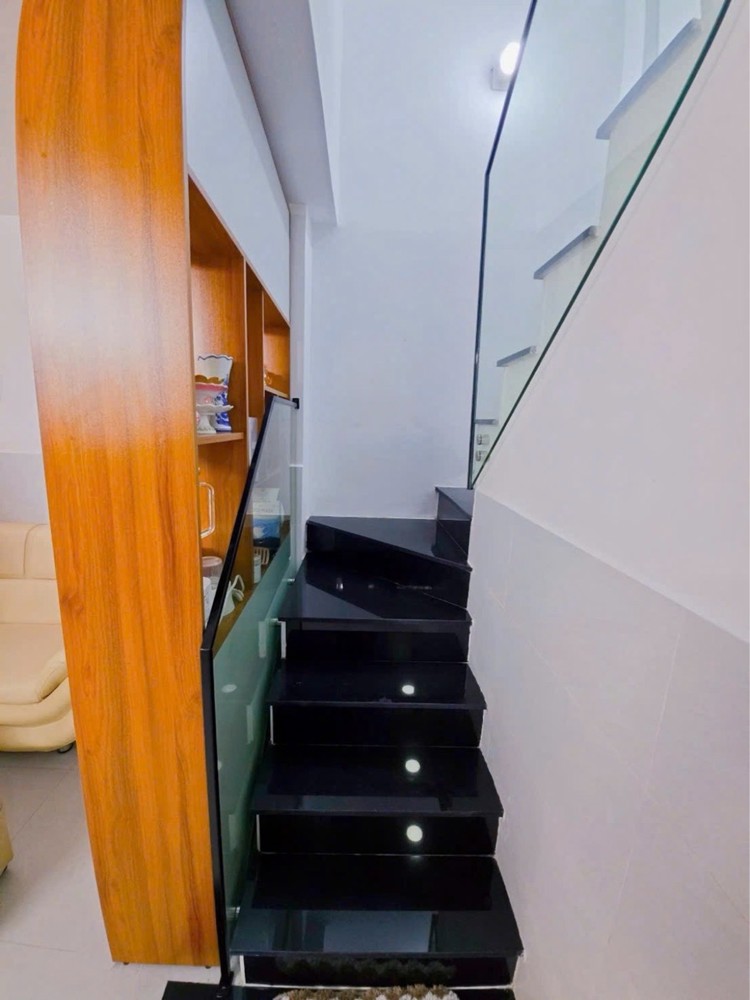 1 Bước Ra Mặt Tiền,Khu Vip Vườn Lài Tân Phú, Xe Hơi Thoáng,Nhà 3 Tầng ,40M2, 3 Pn. Giá Chỉ Nhỉnh 6