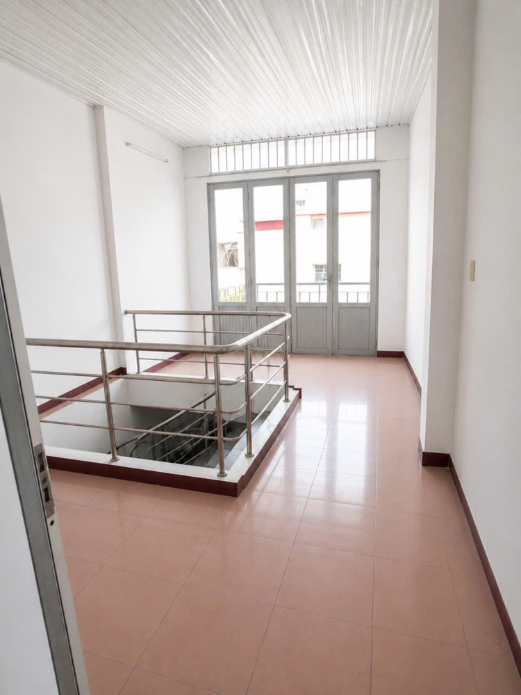 Cho Thuê Lầu 1 Gồm 2 Phòng Rộng – Trường Chinh, Tân Bình
