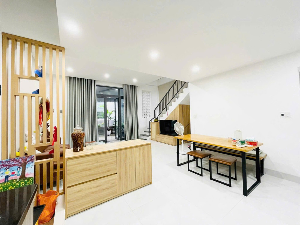 Chào Bán Nhà 3 Tầng 3 Mê Trên Sân Thượng Chill Kiệt Mai Lão Bạng