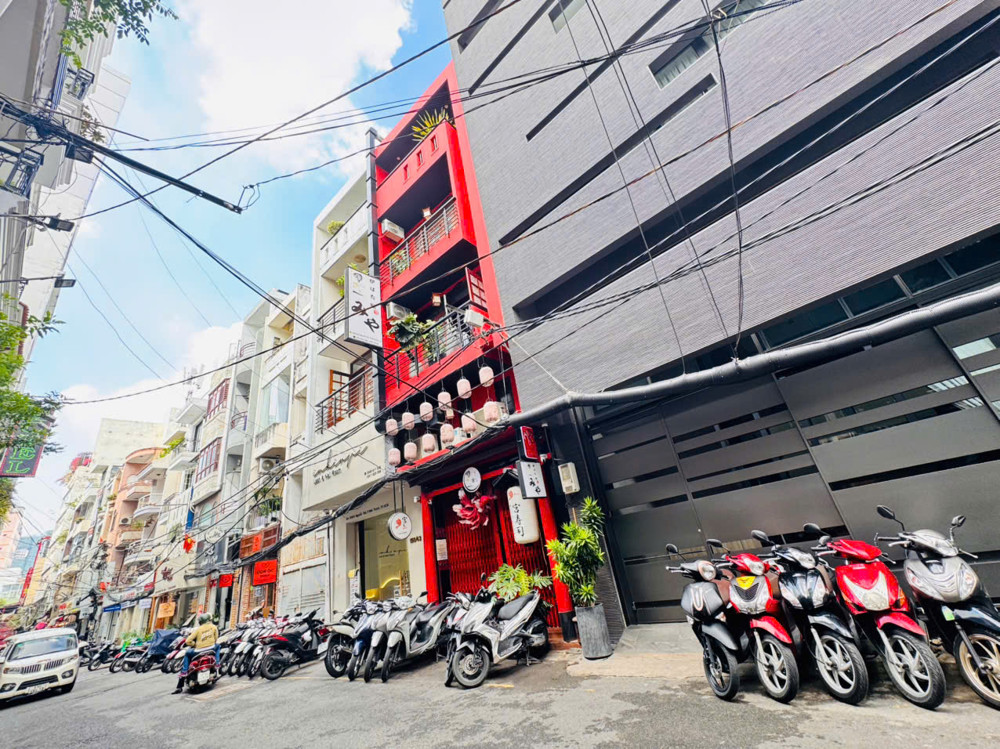 Quận 1: Bán Nhà Hàng Nhật 5 Tầng Mặt Tiền Hxh 8M Nguyễn Trãi,P.bến Thành- Dt 67M2- 4M*17m- Hdt