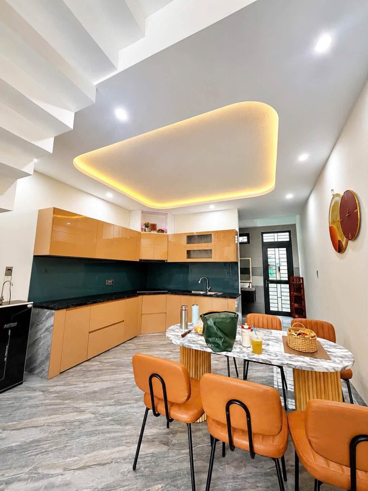 Bán Gấp Nhà 3 Tầng 3 Mê Đường Đông Bài 2 – Ngay Chợ Hòa Khánh