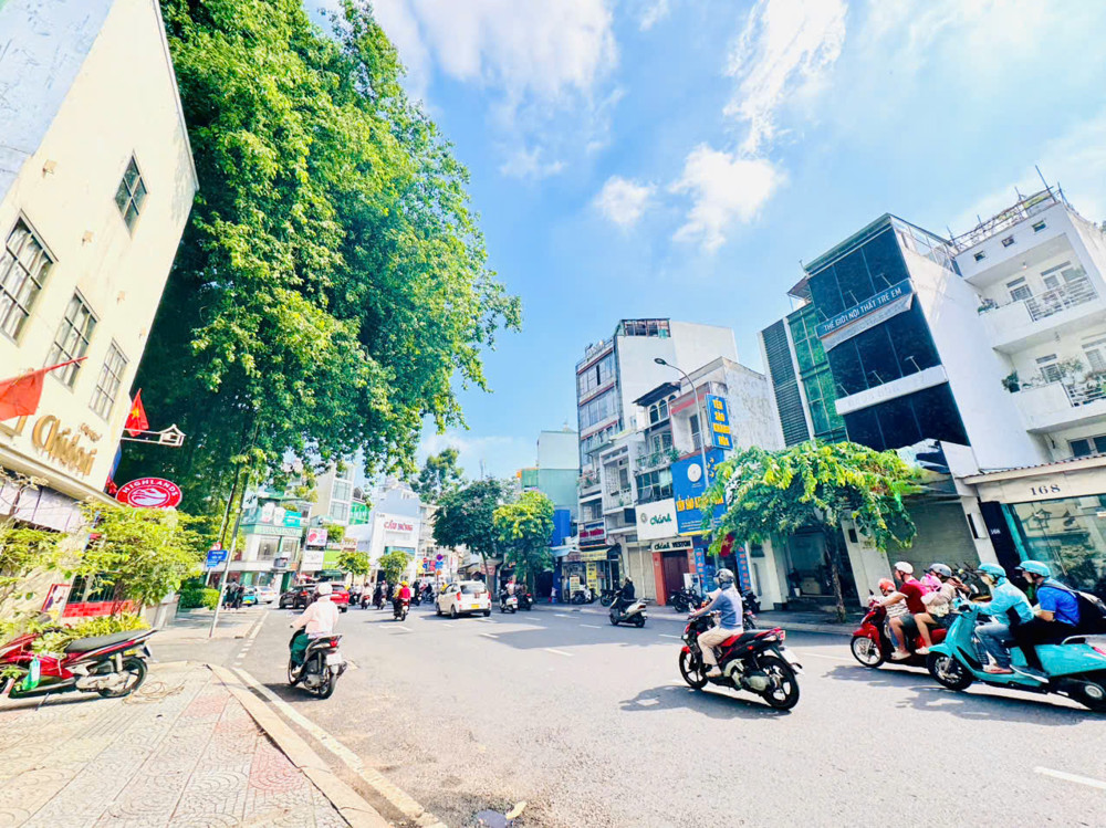 Quận 1: Chính Chủ 0938676685 Bán Nhà 4 Tầng Mặt Tiên Đinh Tiên Hoàng, P.tân Định- Dt 51M2- Chào 19T