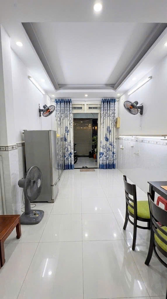 Bán Nhà Lê Văn Sỹ, Quận 3, Dt 3.7 X 9.5M (30 M2), Giá 6.3 Tỷ