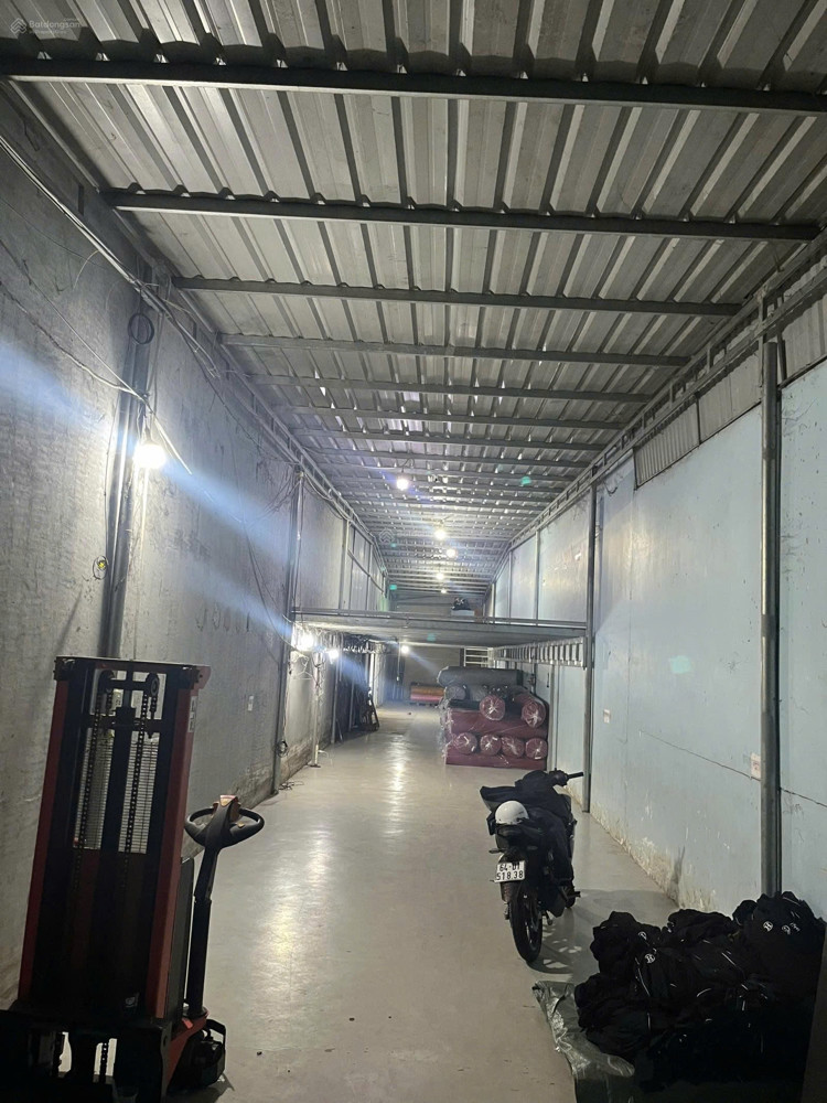 Chính Chủ Bán Kho, Nhà Xưởng 200M2 Đường Xuân Thới Thượng 31, Bà Điểm, Hcm - Giá Chỉ 6,3 Tỷ
