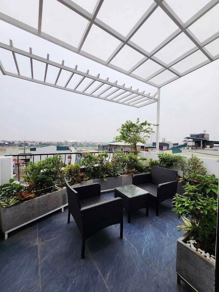 Siêu Phẩm Thạch Bàn – Nhỉnh 160 Triệu/m² – 6 Tầng Duplex – Thang Máy – Ô Tô 16 Chỗ Vào Nhà (Thở Ô