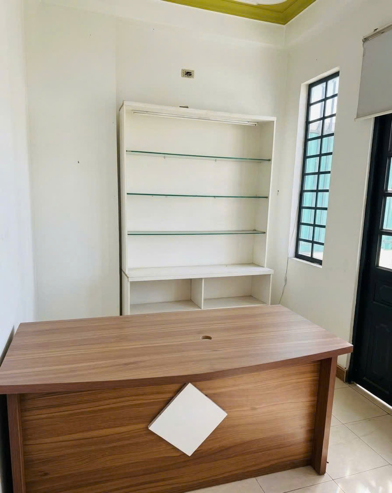 Cho Thuê Nhà Kinh Doanh 1 Trệt 3 Lầu, Sân Thượng, 5Pn- Mặt Tiền Đường Trần Thị Trọng, P. 15, Tân