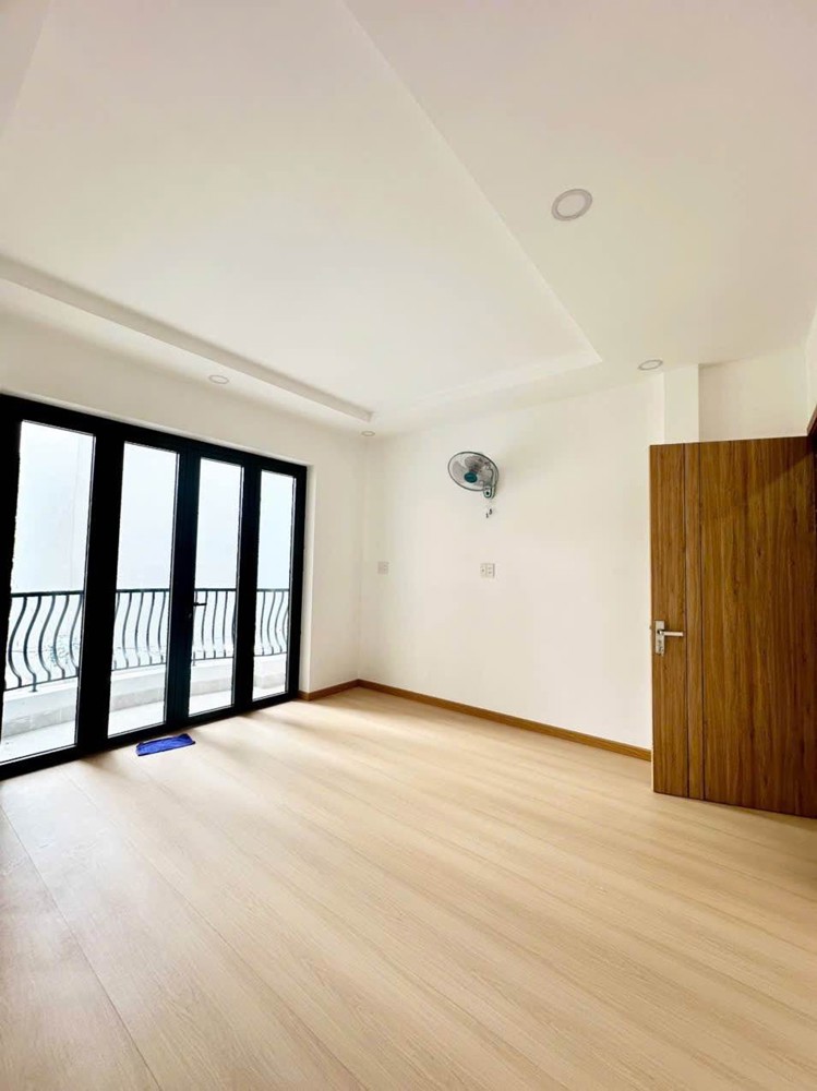 Nhà To Nhà Bé Miễn Đẹp Là Được2p Qua Tân Phú,2 Tầng,2Pn,Tặng Nội Thất. Giá Nhỉnh 5 Tỷ