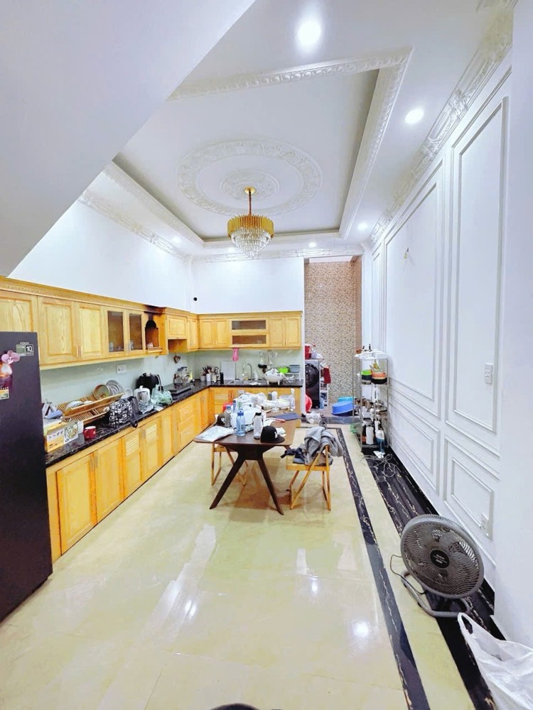 Nhà Mới Đẹp,Đường Số 8, Phường Bình Hưng Hòa B, Bình Tân