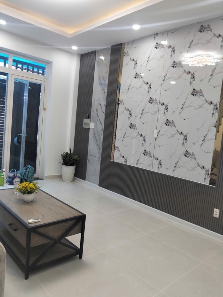 Nhà 3 Tầng Kiên Cố ,45M2,Hẻm Đẹp Thông Phù Hợp Mua Ở Hoặc Cho Thuê Giữ Tiền Đầu Tư, Chỉ Nhỉnh 4 Tỷ