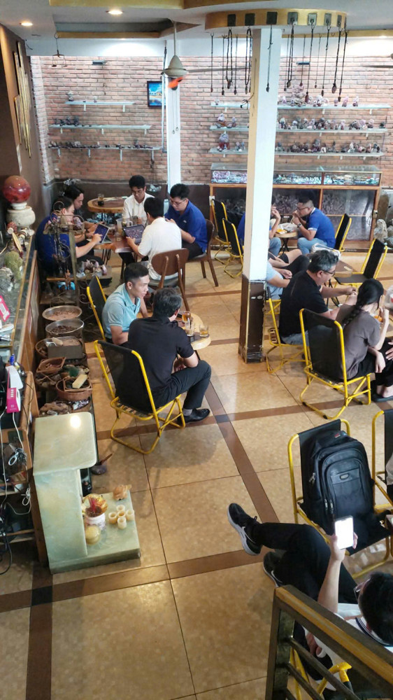 Sang Nhượng Quán Cafe Máy Lạnh – 2 Mặt Bằng – Cmt8, Phường 15, Quận 10