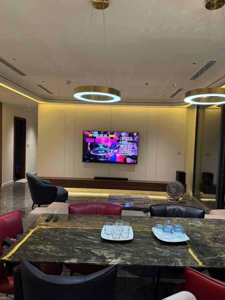Cho Thuê Ch 3Pn Sunshine Golden River – 141M² Full Nội Thất Cao Cấp View Công Viên 66Ha