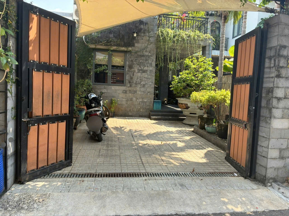 Nhà Đẹp- Giá Tốt Bán Nhanh Nhà Sổ Hồng Riêng Tại Thành Phố Thủ Dầu Một, Bình Dương