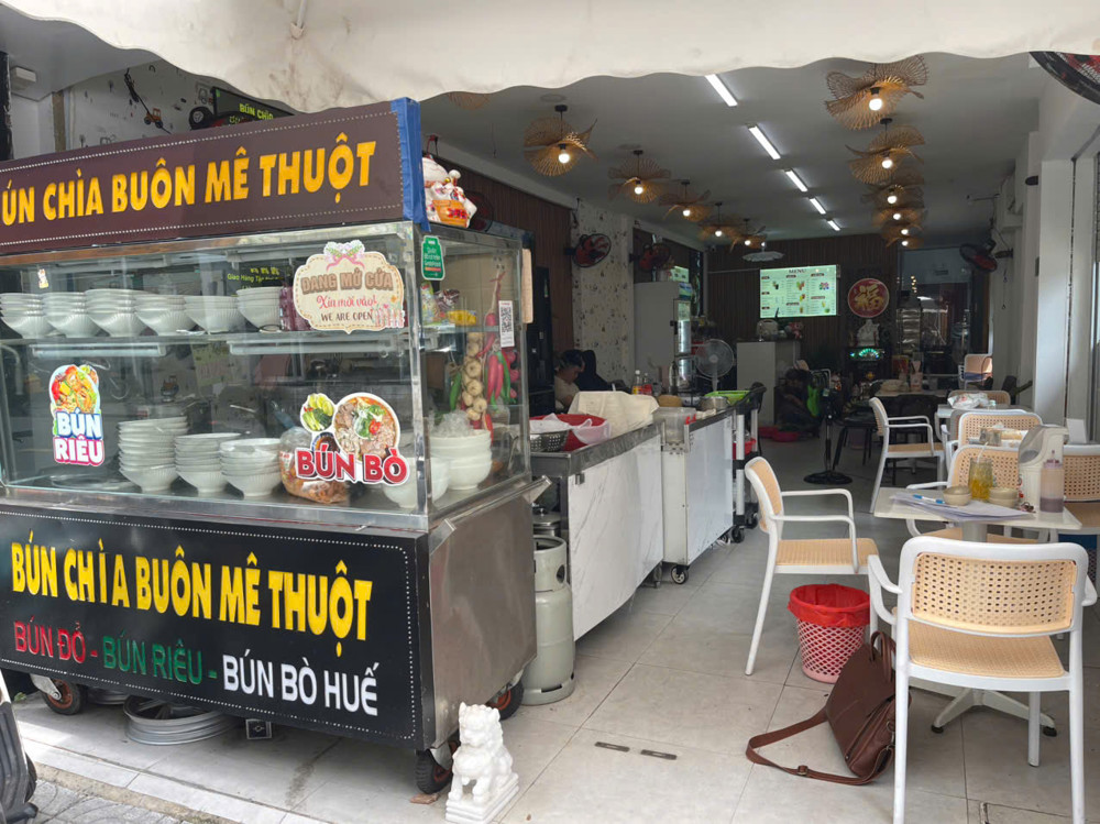 Gò Vấp ! Quán Ăn - Cafe Đẹp Lắm Full Đồ Mới Giá Trị, Sang Rẻ 179 Tr ( Đầu Tư Hơn 500 Tr )