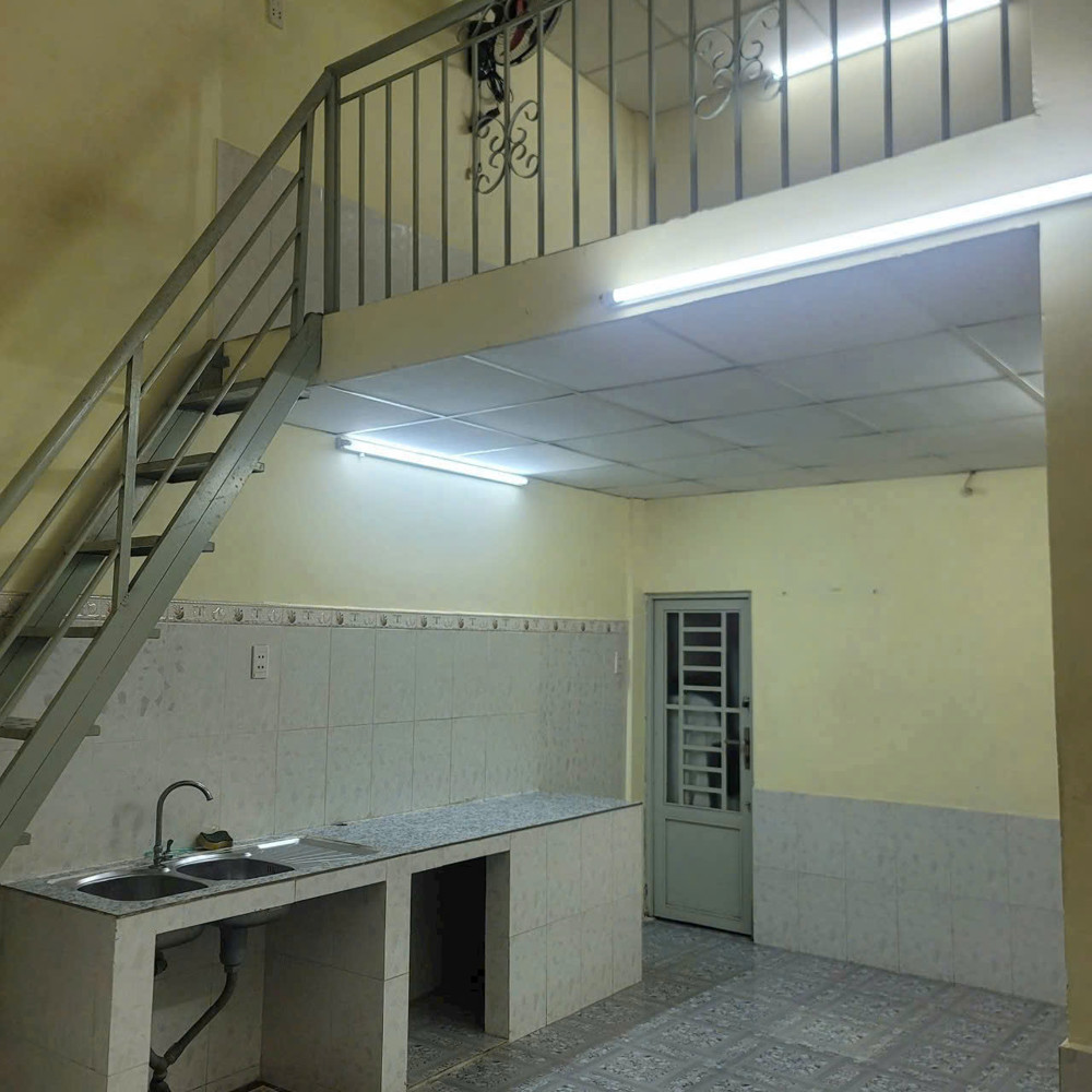Cách 1 Căn Là Ra Mặt Tiền Thạch Lam 67M2 Vuông Vức Dòng Tiền 240Tr/ Tháng Nhỉnh 6 Tỷ Xíu