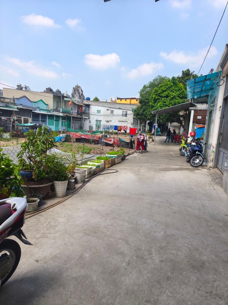 [D2672*] Khan Hiếm Đất Nền Hxh Bùi Công Trừng Sát Chợ Gấu - Giá 2.X Tỷ