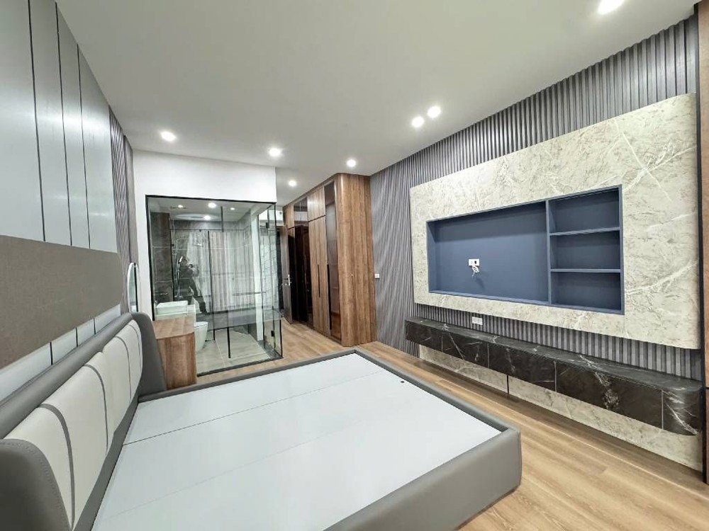 Bán Nhà Ngọc Thụy 38M2- 6 Tầng Thang Máy- Ô Tô Tránh- 14.X Tỷ