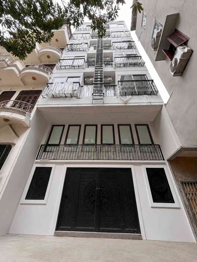 Căn Hộ Cho Thuê Bồ Đề 120M2, 8 Tầng Thang Máy, 25 Phòng Khép Kín Cho Thuê Doanh Thu Khai Tác