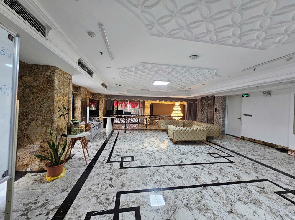 Bán Tòa Khách Sạn 3 Sao Mỹ Đình 42 Phòng, 236M², Sẵn Khách Thuê, Dòng Tiền Ổn Định, Vị Trí Vàng