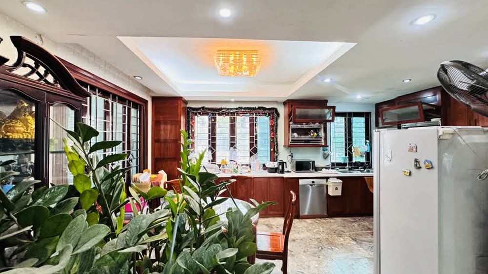 Biệt Thự Lô Góc Sài Đồng, 3 Mặt Vỉa Hè , Ôtô Tránh, View Công Viên Cây Xanh