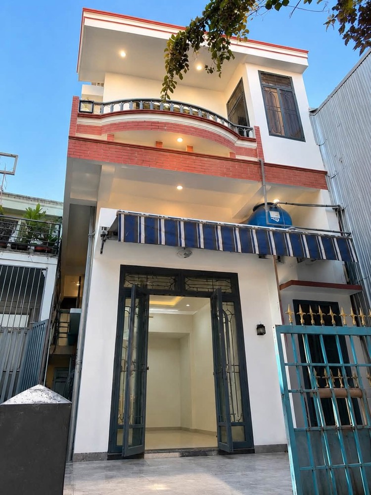 ► 4.1 Tỷ Kiệt Gần Lê Duẩn, 78M2, Ngang Hơn 6M, 2.5 Tầng Kiên Cố, 3Pn, Giảm Sâu 700Tr