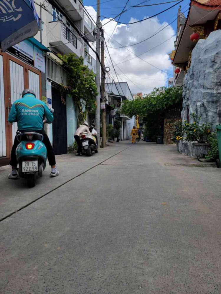 [L2688*] Đất Vuông A4 Sát Chợ Cầu Nguyễn Văn Quá - Chỉ 8.X Tỷ!
