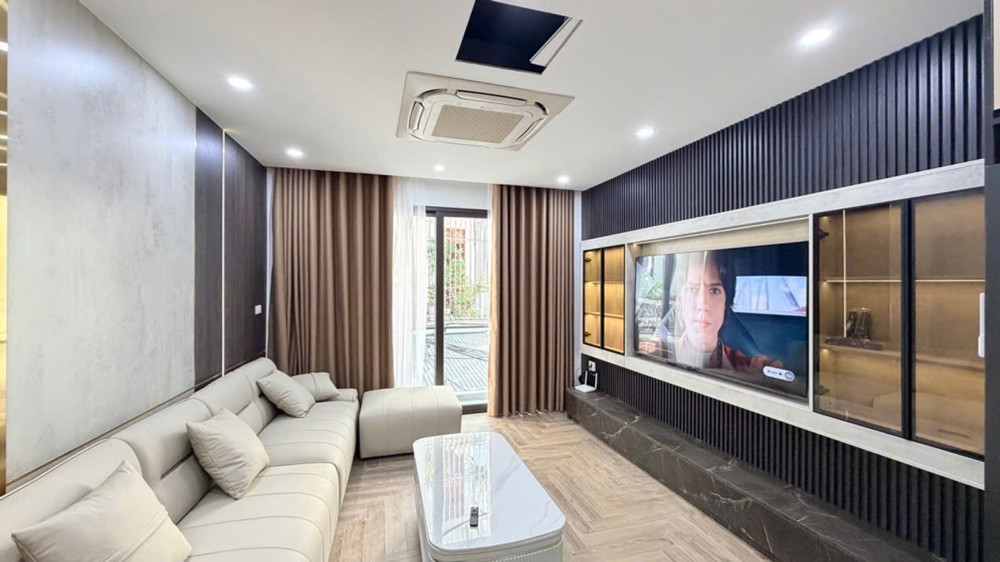 Bán Nhà Phúc Lợi – 45M² X 6 Tầng – Gara Ô Tô – Thang Máy – Full Nội Thất – Ngõ Ô Tô Thông