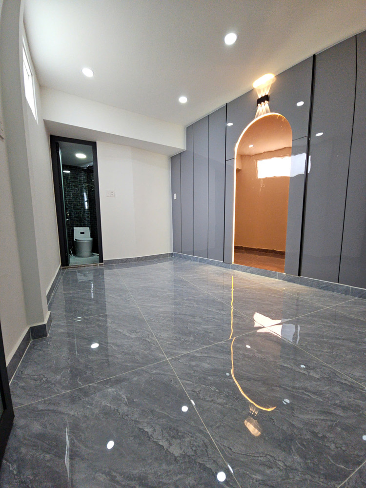 Bán Nhà Sát Mặt Tiền Kinh Doanh Trung Tâm Q4ngang 3.5 Dài 14 M Đúc Bê Tông Xây Dựng Mới